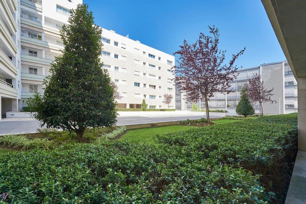 Modern Apartment In Parque Das Nacoes Lissabon Exterior foto